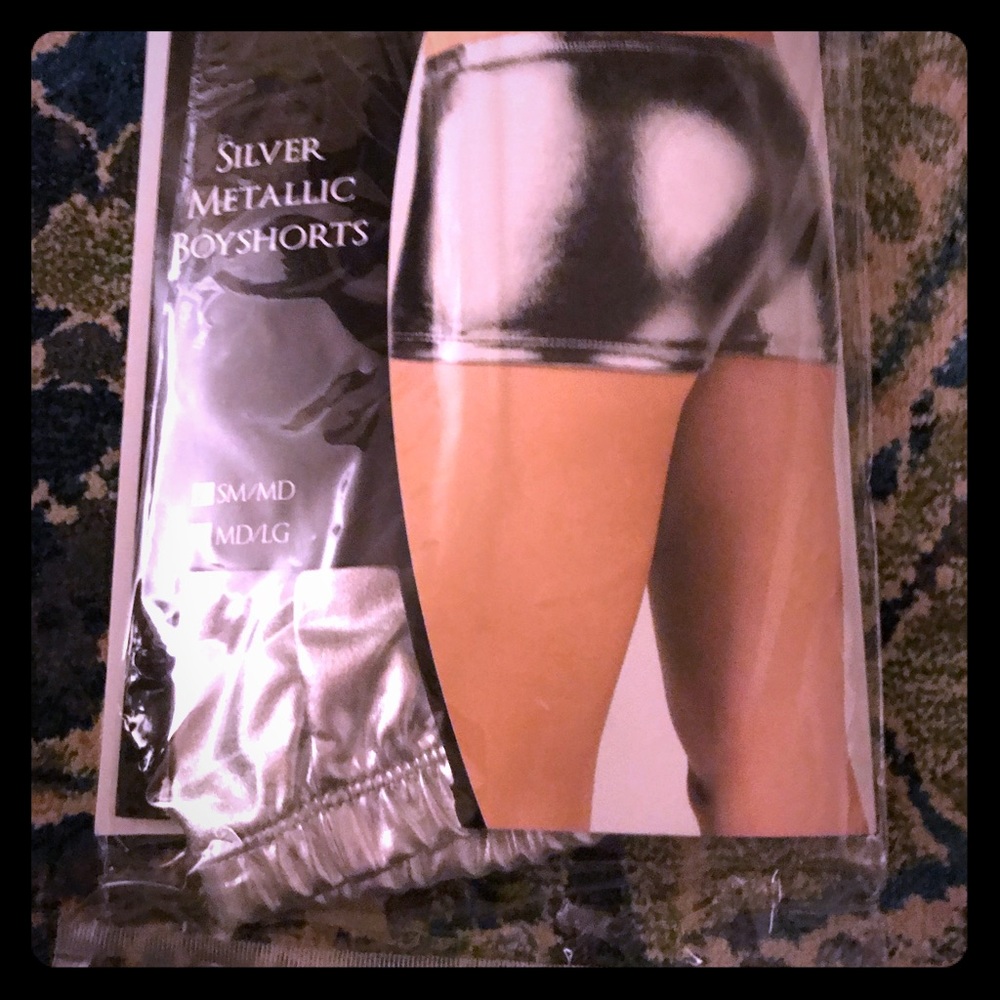 NWT Metallic boy short